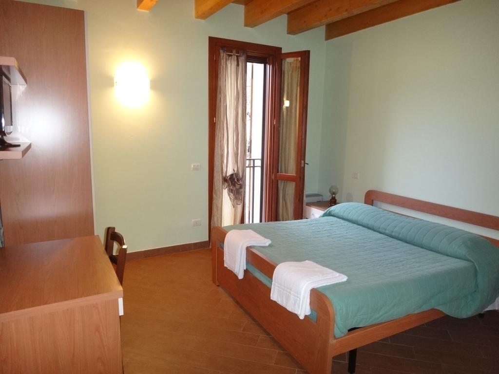 Agriturismo San Valentino Castellarano Cameră foto